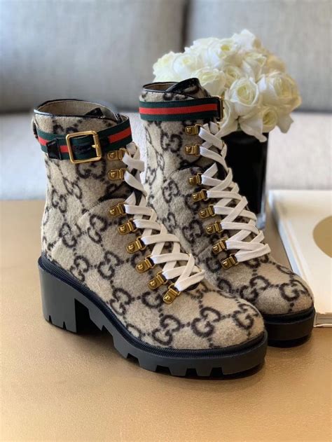 gucci lace-up suede boots